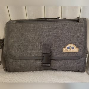Blue Snail Portable Baby changing pad. NWOT.